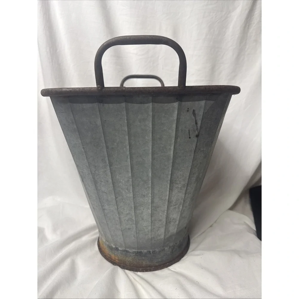 Vtg Galvanized Fluted Coal Flower Bin Garden Planter 13
